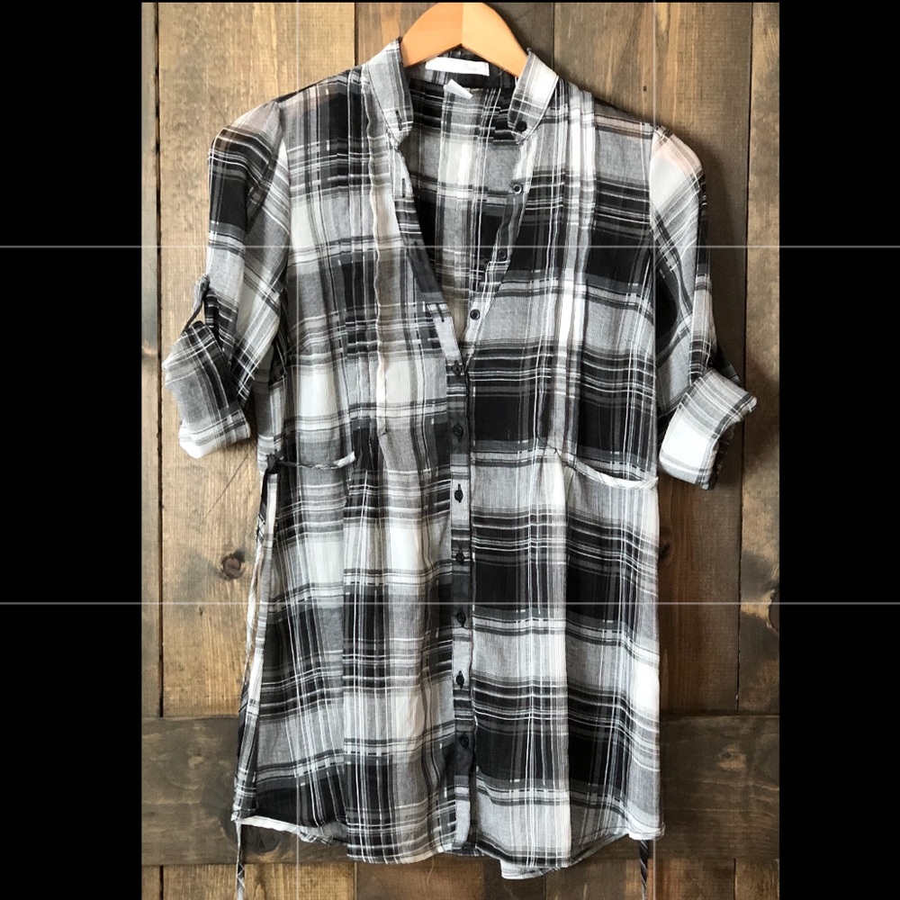 Charlotte Russe sheer shirt women’s size Medium